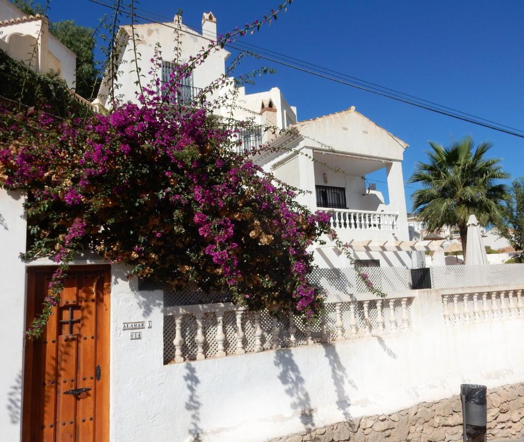 Beach Villa ,Nerja, Seaview, Pool, 3 Bedrooms, Huge Terrace And Garden ภายนอก รูปภาพ