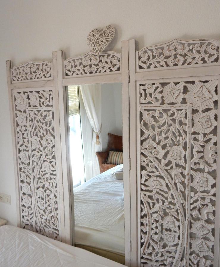 Beach Villa ,Nerja, Seaview, Pool, 3 Bedrooms, Huge Terrace And Garden ภายนอก รูปภาพ